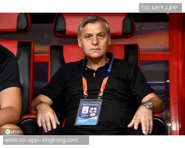 康利赞华子休赛期积极组织训练展现领袖气质显著提升