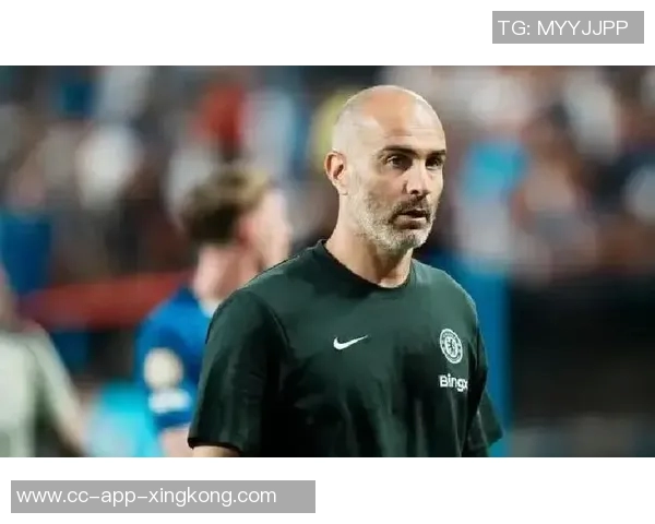 登贝莱荣获世界足球先生双料最佳称号引发热议